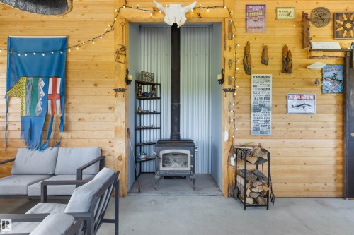 8432 Twp Road 502, Rural Brazeau County, AB - Indoor