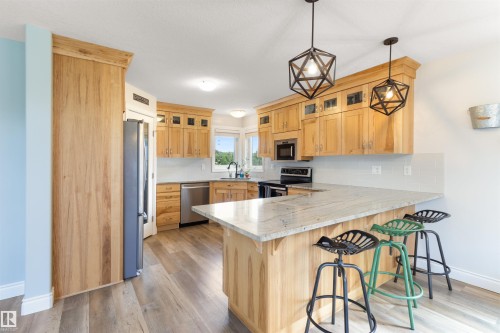 8432 Twp Road 502, Rural Brazeau County, AB - Indoor Photo Showing Kitchen
