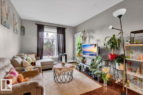 315 2584 Anderson Way, Edmonton, AB - Indoor Photo Showing Living Room