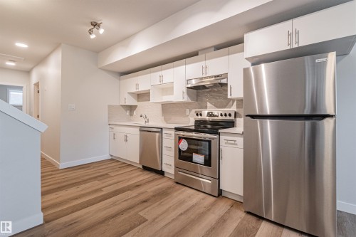 12125 88 Street, Edmonton, AB - Indoor Photo Showing Kitchen