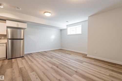 12125 88 Street, Edmonton, AB - Indoor