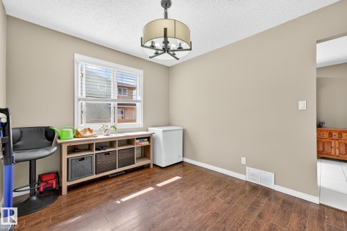 11005 162A Avenue, Edmonton, AB - Indoor