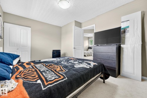 11005 162A Avenue, Edmonton, AB - Indoor Photo Showing Bedroom