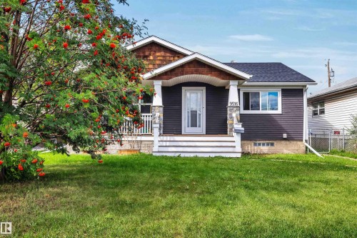 9516 63 Avenue, Edmonton, AB - Outdoor