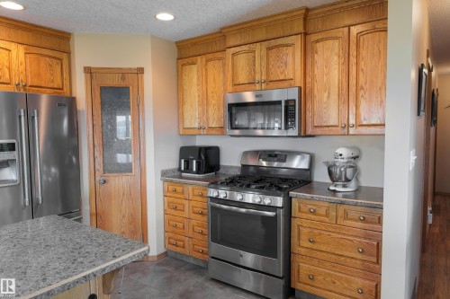59116 Rge Rd 23, Rural Barrhead County, AB - Indoor Photo Showing Kitchen