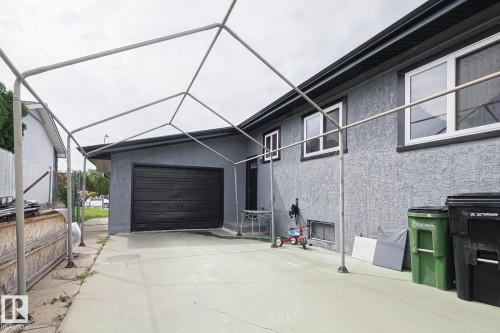 6224 136 Avenue, Edmonton, AB - Outdoor With Exterior
