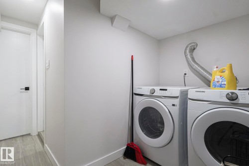 6224 136 Avenue, Edmonton, AB - Indoor Photo Showing Laundry Room