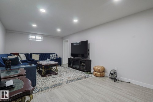 6224 136 Avenue, Edmonton, AB - Indoor Photo Showing Basement