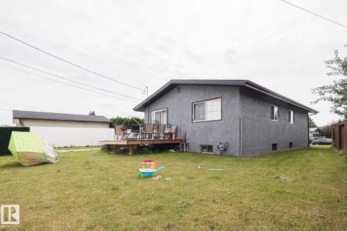 6224 136 Avenue, Edmonton, AB - Outdoor With Exterior