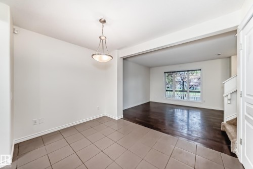 351 Secord Boulevard, Edmonton, AB - Indoor Photo Showing Other Room