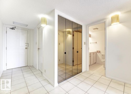 501 8340 Jasper Avenue, Edmonton, AB - Indoor Photo Showing Other Room