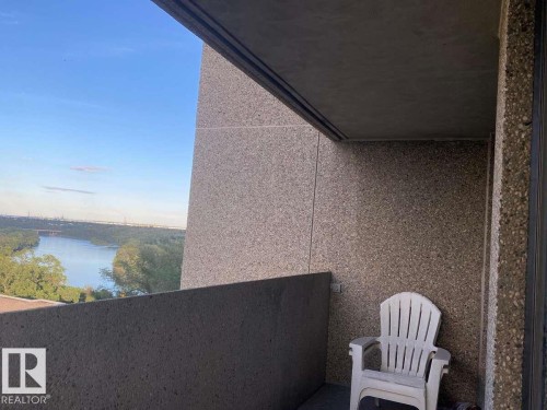 501 8340 Jasper Avenue, Edmonton, AB - Outdoor