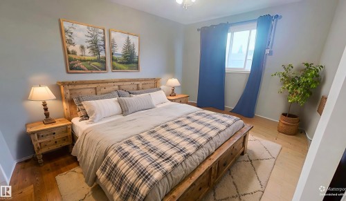 4904 19 Avenue, Edmonton, AB - Indoor Photo Showing Bedroom