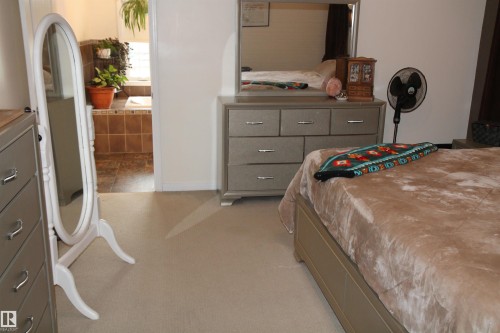 5206 54A Street, Elk Point, AB - Indoor Photo Showing Bedroom