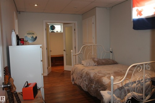 5206 54A Street, Elk Point, AB - Indoor Photo Showing Bedroom