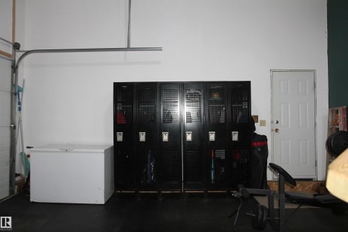 5206 54A Street, Elk Point, AB - Indoor Photo Showing Other Room