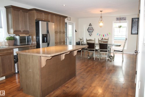 5206 54A Street, Elk Point, AB - Indoor