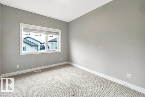 1339 Adamson Drive, Edmonton, AB - Indoor Photo Showing Other Room
