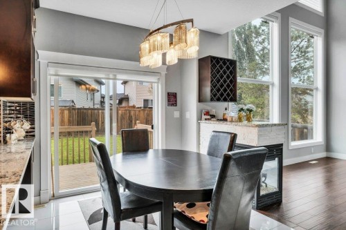1339 Adamson Drive, Edmonton, AB - Indoor Photo Showing Dining Room