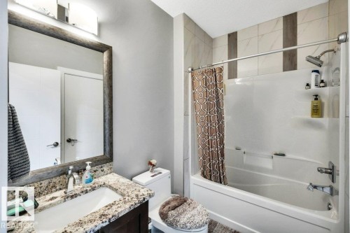 1339 Adamson Drive, Edmonton, AB - Indoor Photo Showing Bathroom