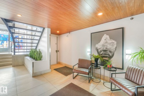 310 10606 102 Avenue, Edmonton, AB - Indoor Photo Showing Other Room