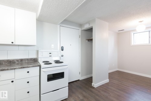 12732 113A Street, Edmonton, AB - Indoor Photo Showing Kitchen