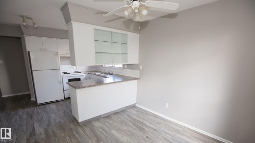 12732 113A Street, Edmonton, AB - Indoor Photo Showing Kitchen