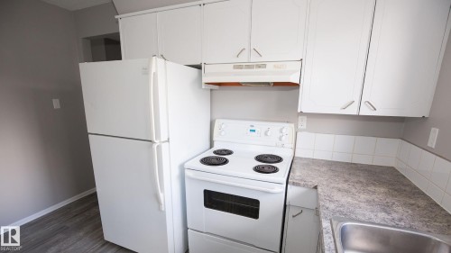 12732 113A Street, Edmonton, AB - Indoor Photo Showing Kitchen