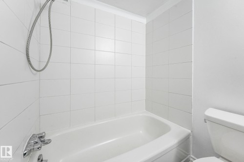 306 8310 Jasper Avenue, Edmonton, AB - Indoor Photo Showing Bathroom