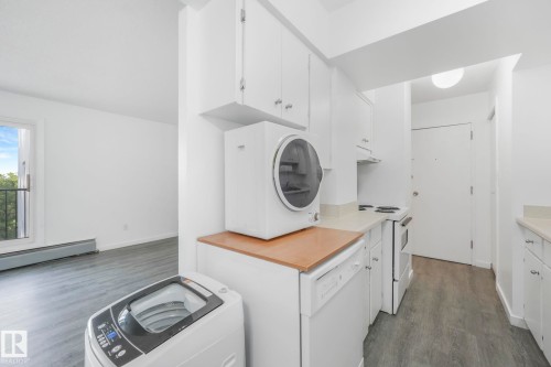 306 8310 Jasper Avenue, Edmonton, AB - Indoor