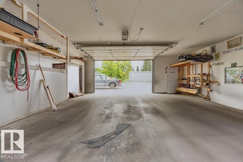 5026 53 Ave, Ryley, AB - Indoor Photo Showing Garage