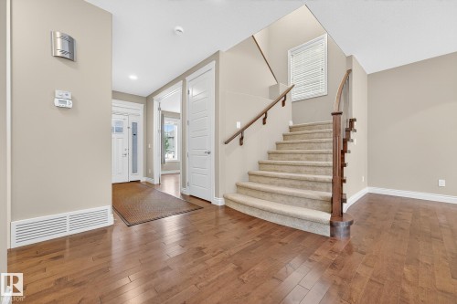 2121 90A Street, Edmonton, AB - Indoor Photo Showing Other Room