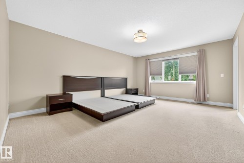2121 90A Street, Edmonton, AB - Indoor