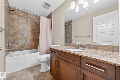 2121 90A Street, Edmonton, AB - Indoor Photo Showing Bathroom