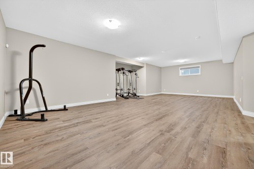 2121 90A Street, Edmonton, AB - Indoor
