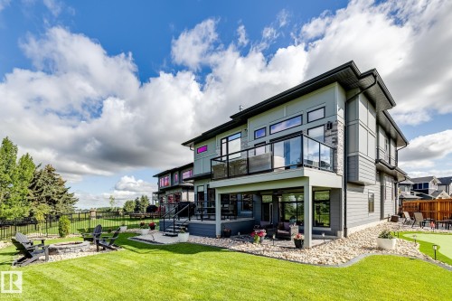 1562 Howes Place, Edmonton, AB - Outdoor