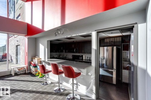 810 5151 Windermere Boulevard, Edmonton, AB - Indoor Photo Showing Other Room