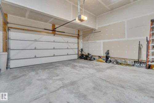 2047 Redtail Common, Edmonton, AB - Indoor Photo Showing Garage