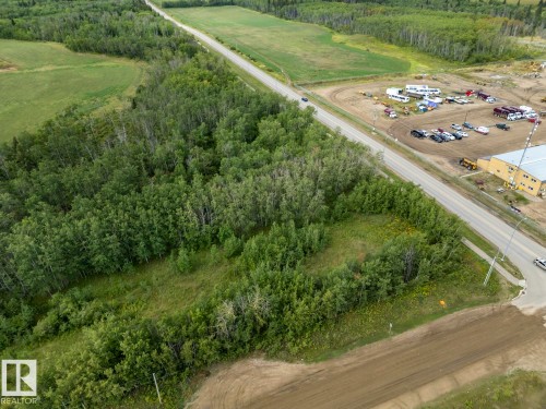 Bird's eye view of a heavily wooded area - 1701 16 Street, Cold Lake, AB 