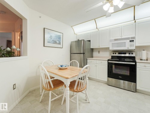 303 6220 Fulton Road, Edmonton, AB - Indoor