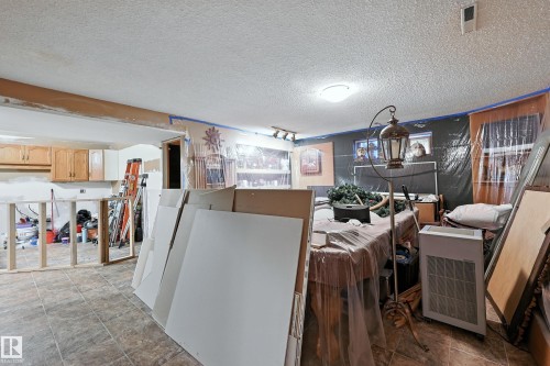 16815 41 Avenue, Edmonton, AB - Indoor