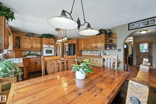 16815 41 Avenue, Edmonton, AB - Indoor Photo Showing Dining Room