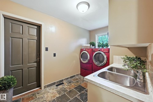 16815 41 Avenue, Edmonton, AB - Indoor Photo Showing Laundry Room