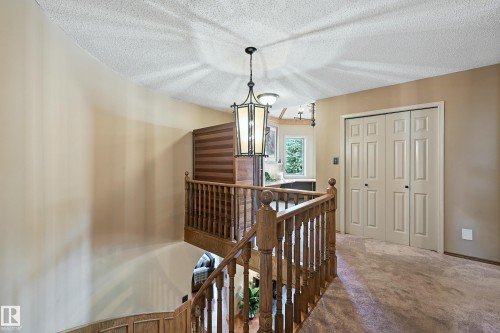 16815 41 Avenue, Edmonton, AB - Indoor Photo Showing Other Room