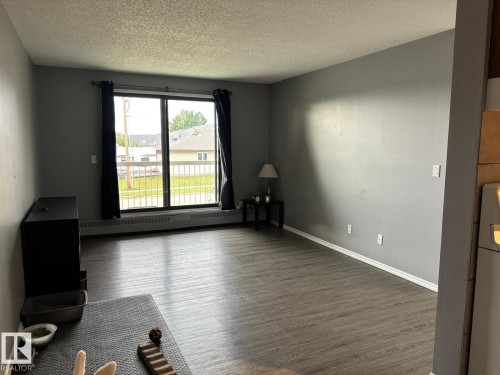 209 5705 51 Street, Elk Point, AB - Indoor Photo Showing Other Room
