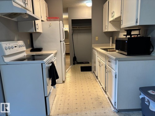 212 5705 51 Street, Elk Point, AB - Indoor