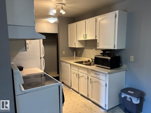 212 5705 51 Street, Elk Point, AB - Indoor