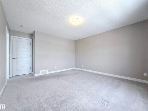 5441 Allbright Square, Edmonton, AB - Indoor Photo Showing Other Room