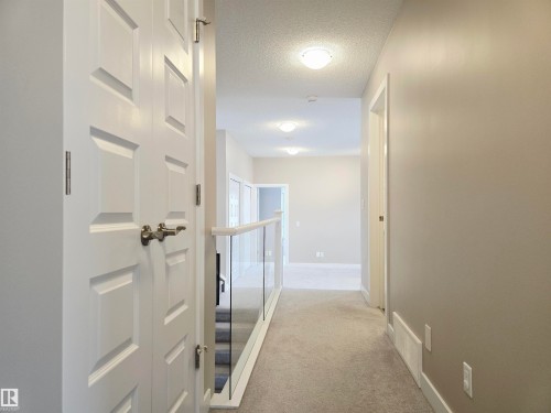 5441 Allbright Square, Edmonton, AB - Indoor Photo Showing Other Room