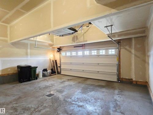 5441 Allbright Square, Edmonton, AB - Indoor Photo Showing Garage